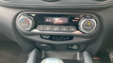 Nissan Juke 1.0 DiG-T 114 N-Connecta 5dr DCT Petrol Hatchback